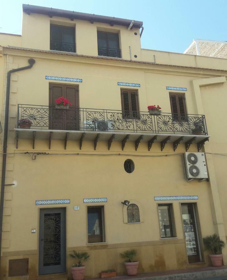 Alma Nua Bed & Breakfast Terrasini Ngoại thất bức ảnh