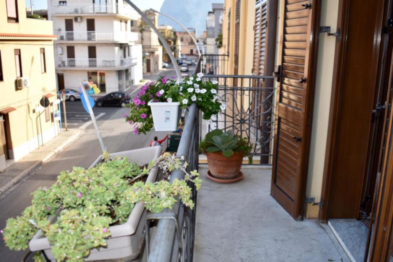 Alma Nua Bed & Breakfast Terrasini Ngoại thất bức ảnh